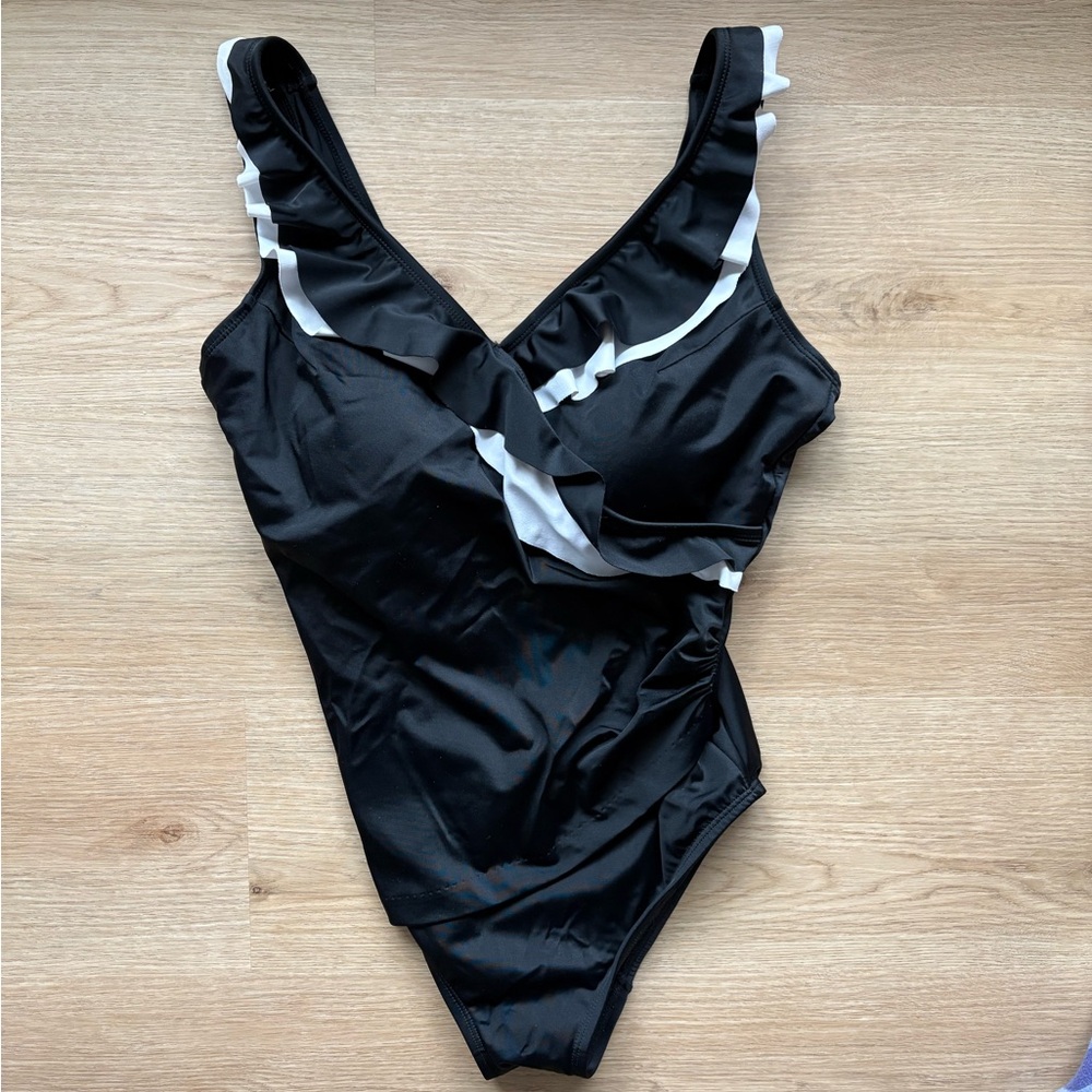 Robby Len Black One-Piece Ruffle Swimsuit with White Trim VTG